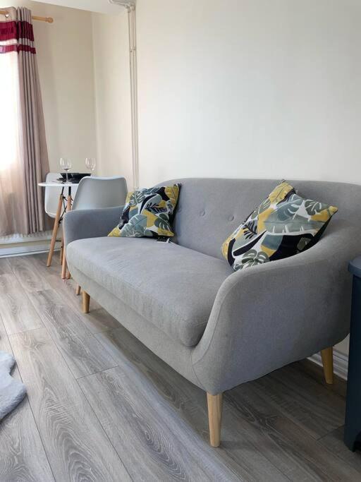 Modern 1 Bed Apartment In The City Centre Of Derby Buitenkant foto